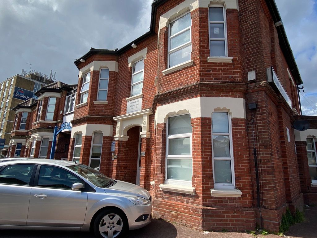 Studio to rent in Lodge Road, Southampton SO14 Zoopla