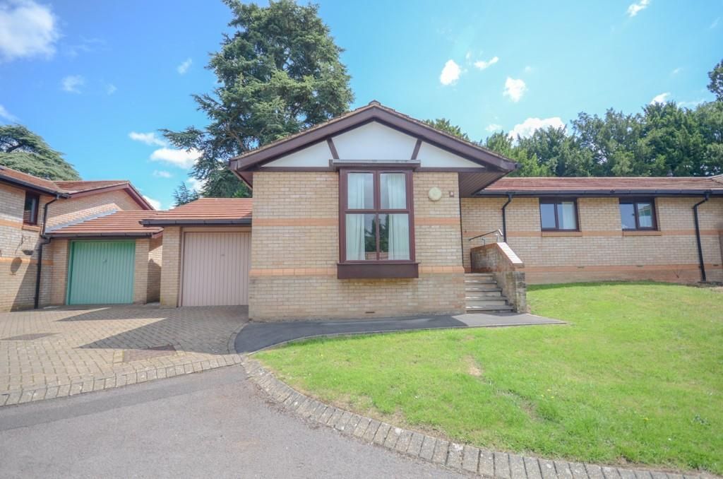 2 bed bungalow for sale in Orchard Close, WestburyOnTrym, Bristol BS9