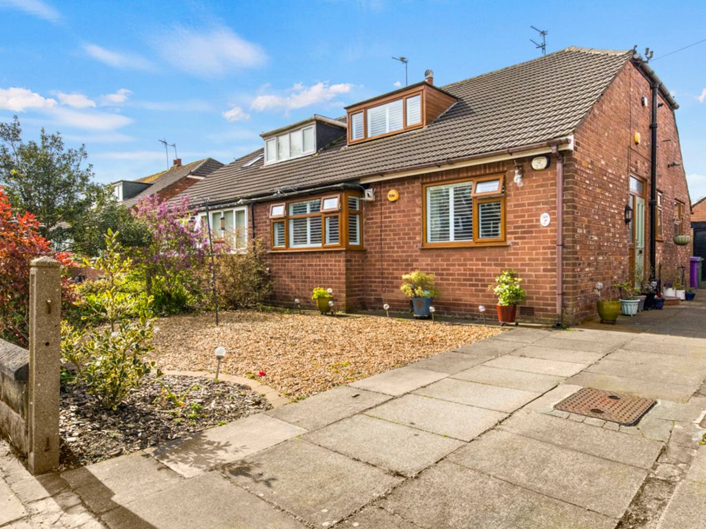 2 bed semidetached bungalow for sale in Station Road, Liverpool L25, £
