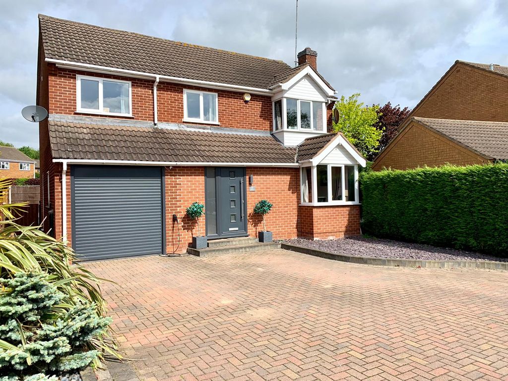 4 bed detached house for sale in Pentland Avenue, Shepshed