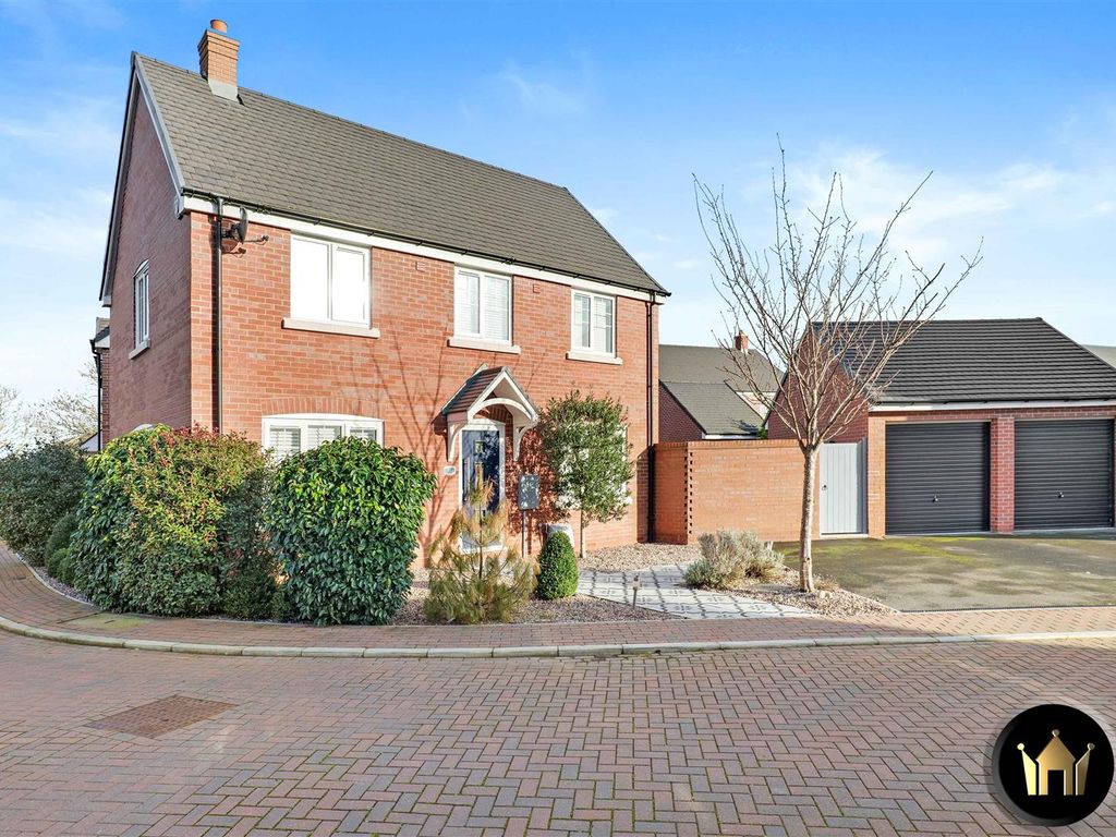 3 bed detached house for sale in Sycamore Gardens, Meon Vale, Stratford