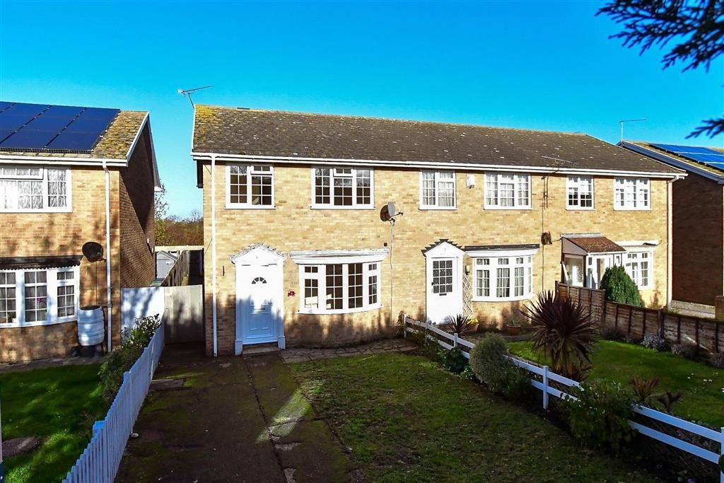 3 bed end terrace house for sale in Kingfisher Court, Herne Bay, Kent