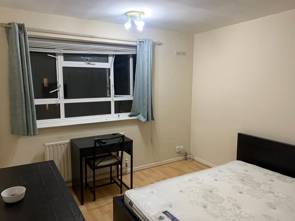 Room to rent in Ranelagh Road, London E15, £950 pcm Zoopla