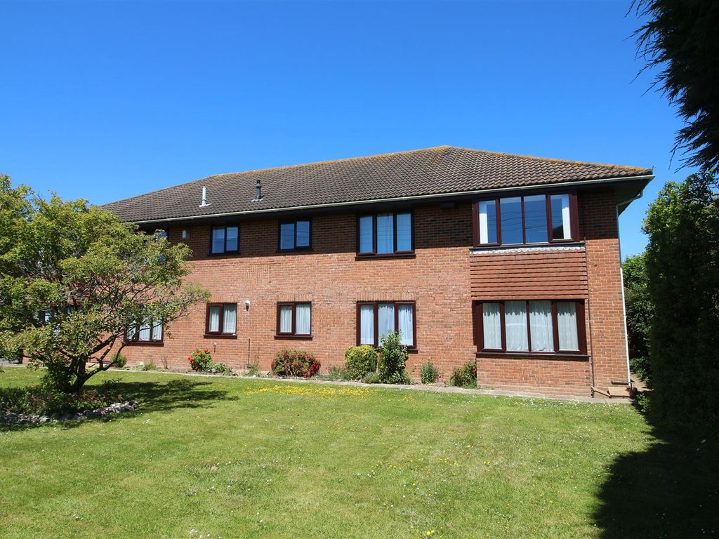 2 bed flat for sale in Osborne Road, New Milton BH25 Zoopla