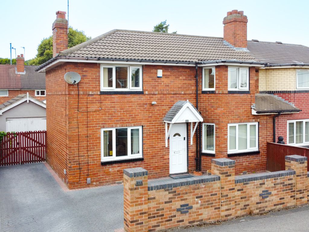 3 bed semidetached house for sale in Hollin Park Road, Leeds LS8 Zoopla