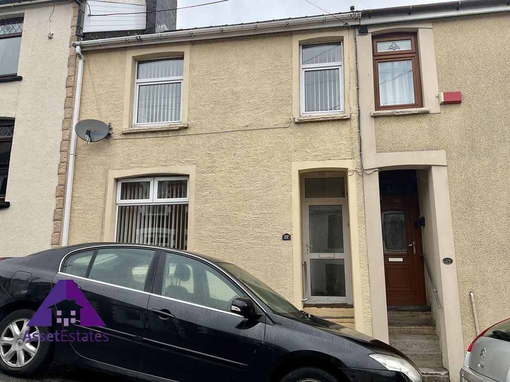 3 bed terraced house for sale in Oxford Street, Abertillery NP13, £