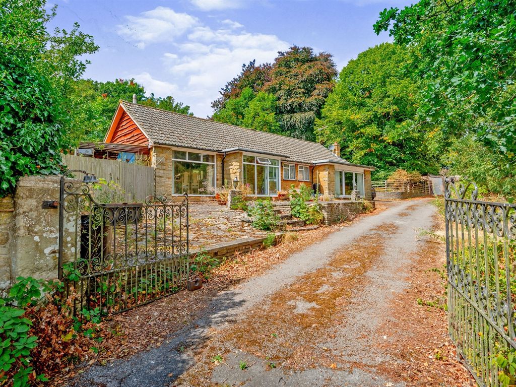 3 bed detached bungalow for sale in Tandridge Hill Lane, Godstone RH9
