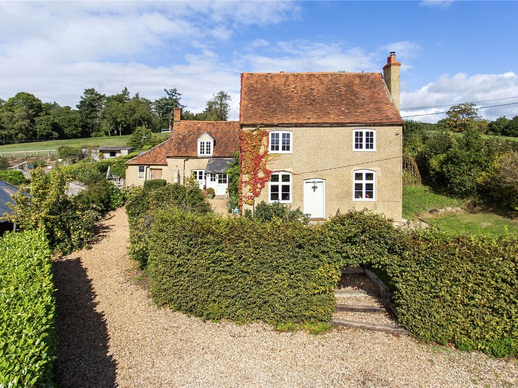 5 bed detached house for sale in Windmill Lane, Midgham, Reading