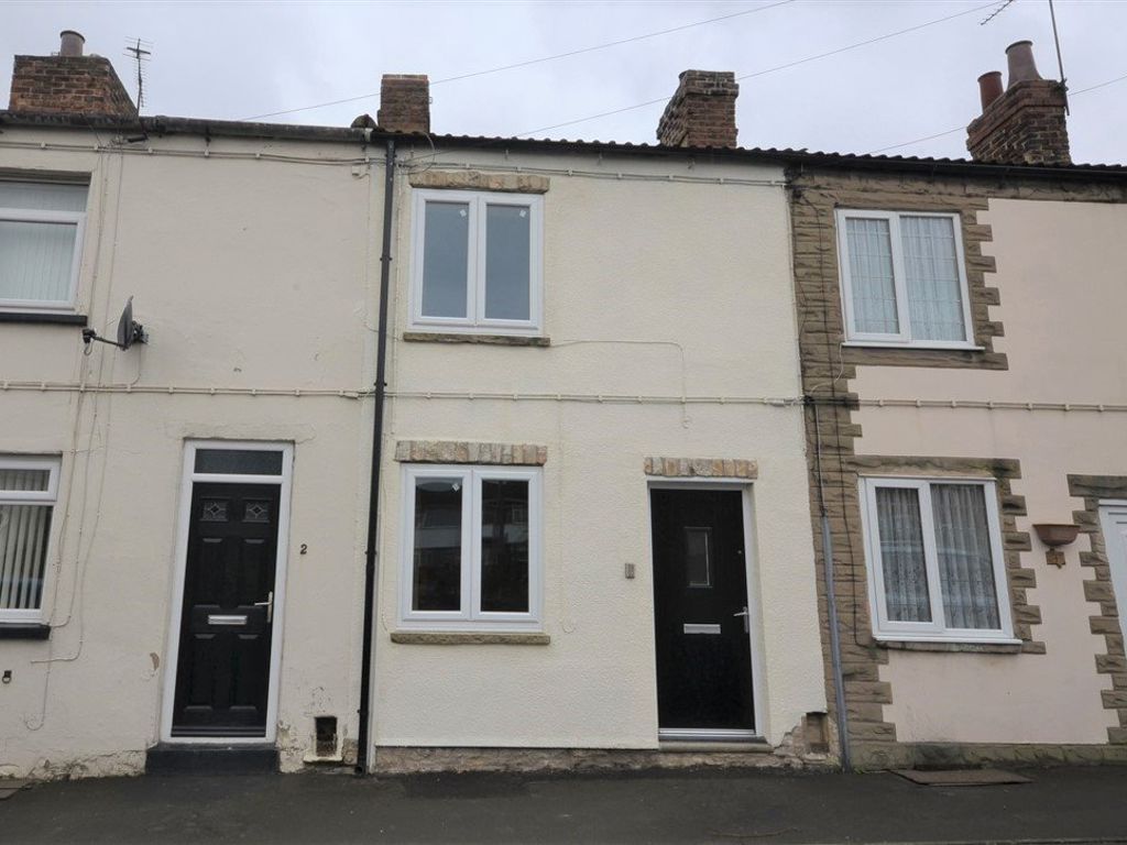2 bed terraced house to rent in Church Street, Brotherton WF11, £675