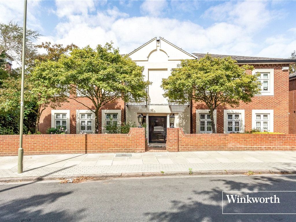 Ivor Court, 2 Chalgrove Gardens, Finchley, London N3
