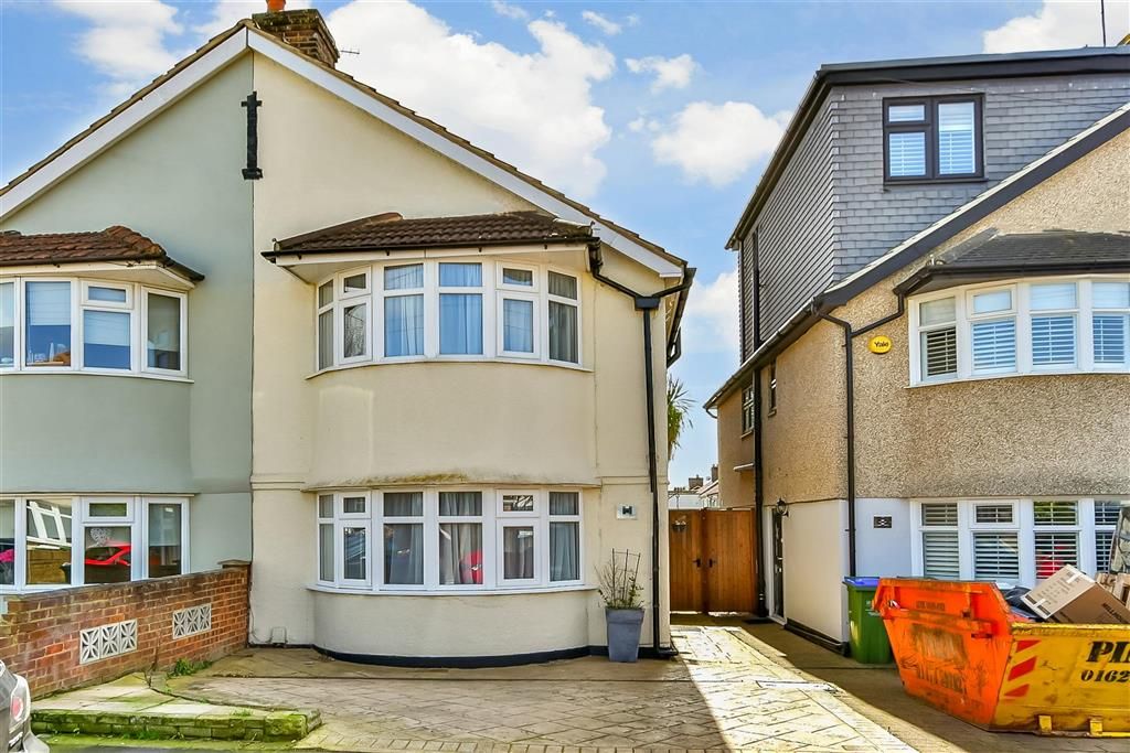 3 bed semidetached house for sale in Tenby Road, Welling, Kent DA16, £