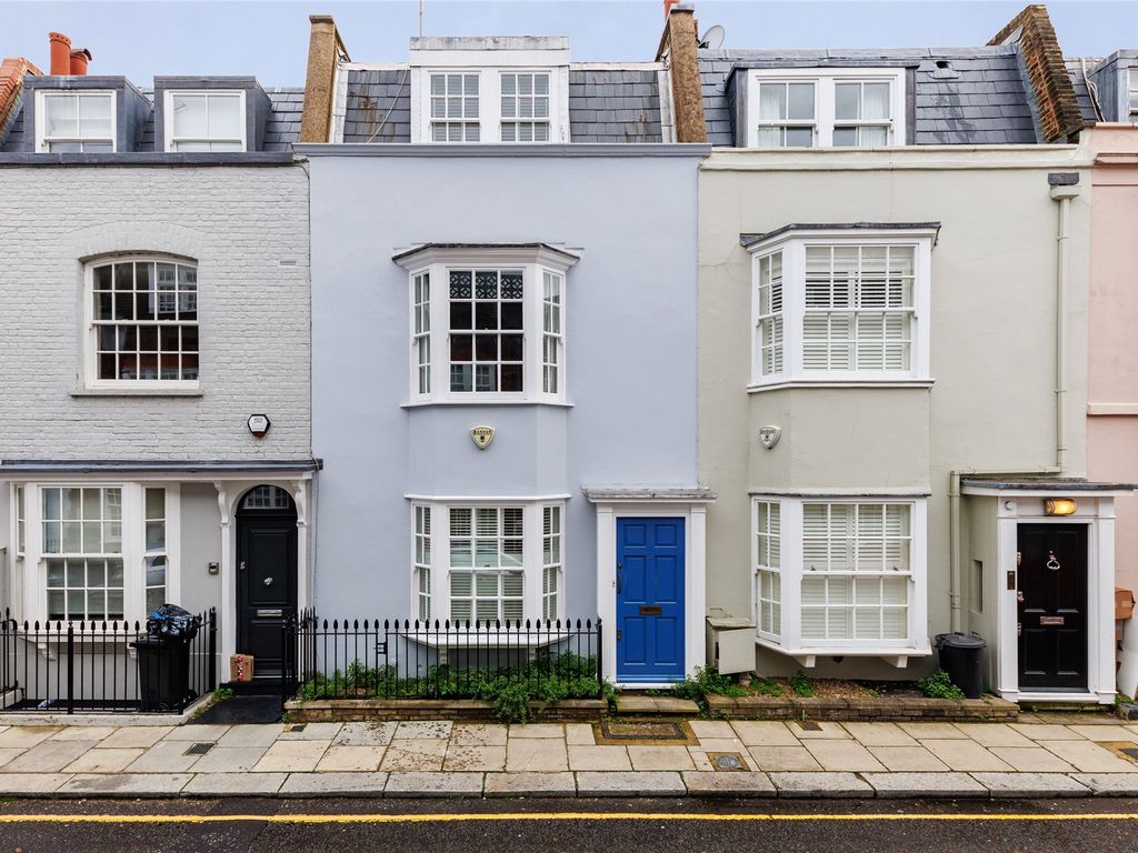 4 bed terraced house for sale in Godfrey Street, Chelsea, London SW3, £