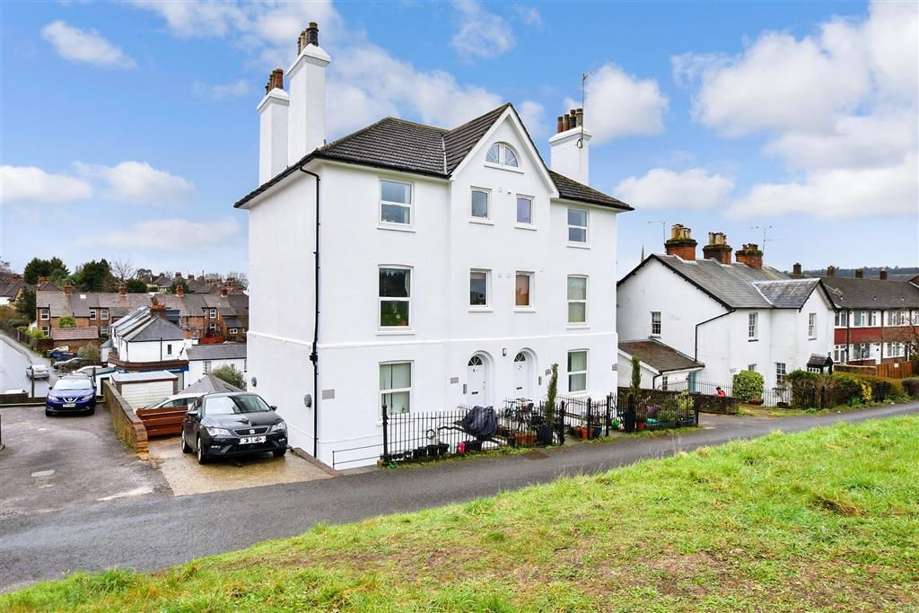 Studio for sale in Cotmandene, Dorking, Surrey RH4 Zoopla