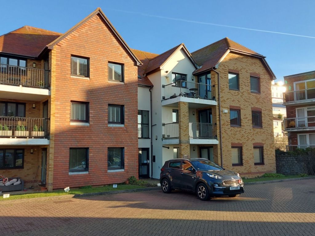 2 bed flat to rent in The Riviera, Sandgate CT20 Zoopla