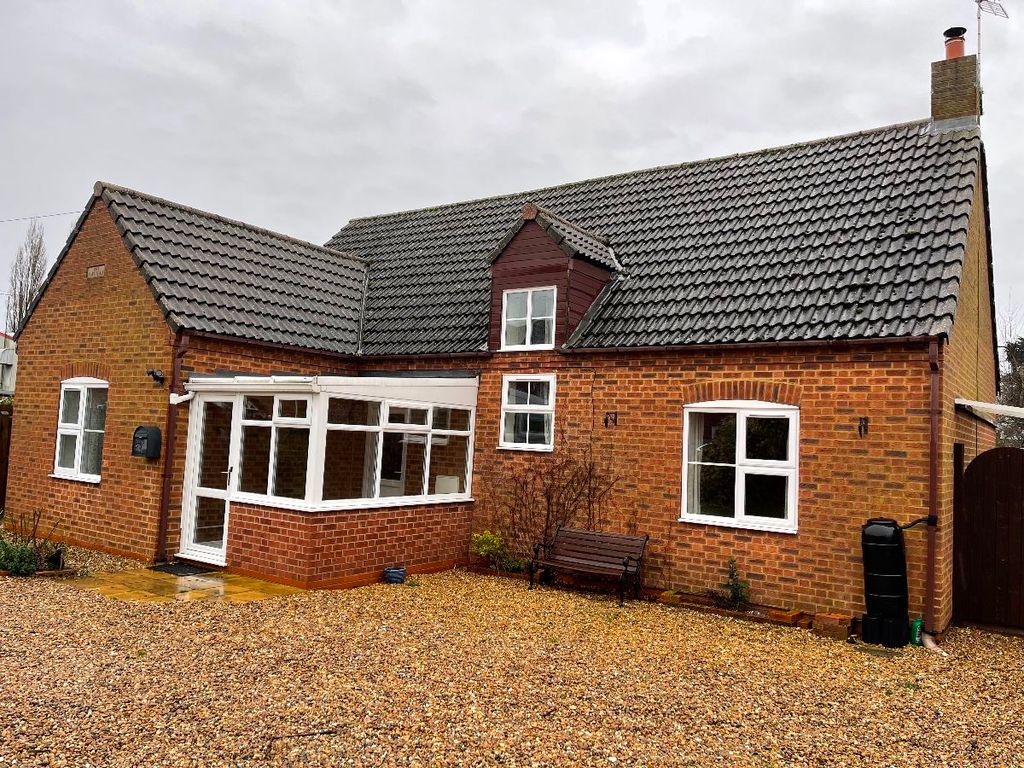 4 bed detached house to rent in Ratten Row, Walpole Highway, Wisbech