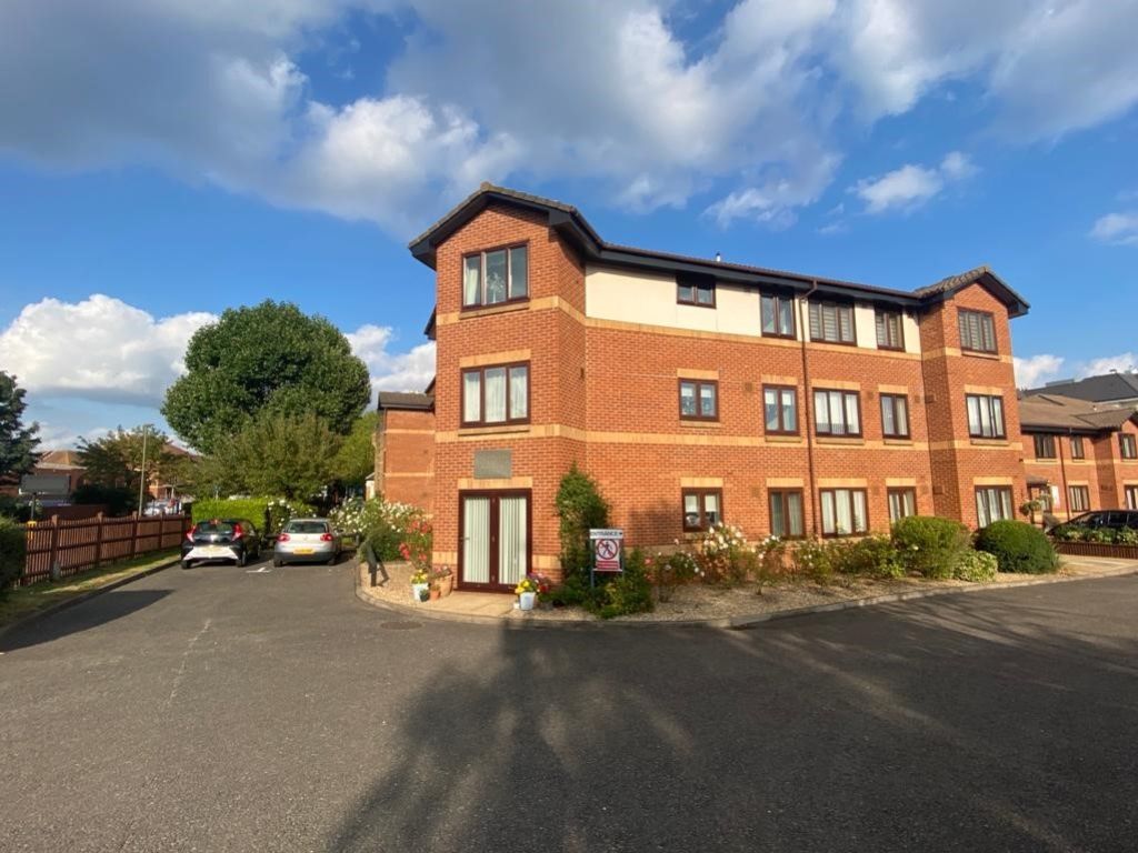2 bed flat for sale in Orchid Court Albany Place, Egham, Surrey TW20, £