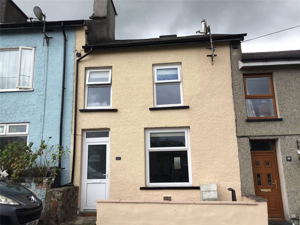 3 bed terraced house for sale in Tyn Y Maes, Ffestiniog, Blaenau