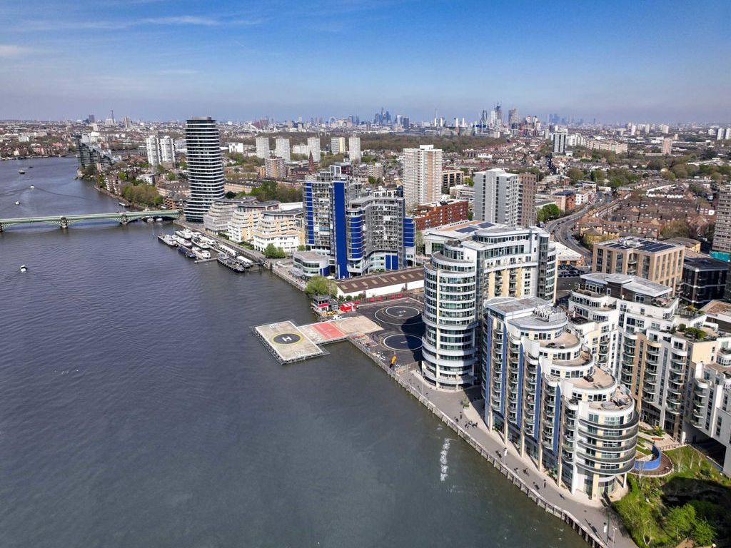 New home, 1 bed flat for sale in Yelverton Road, London SW11, £525,000