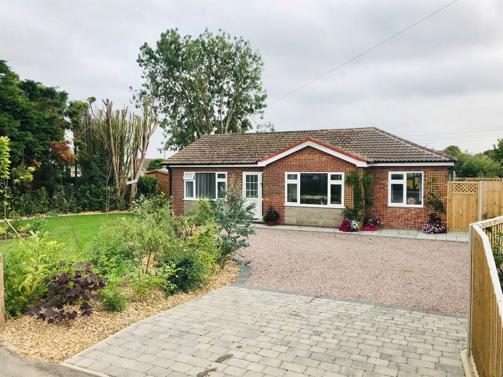 2 bed detached bungalow for sale in Ravens Bank, Holbeach, Spalding