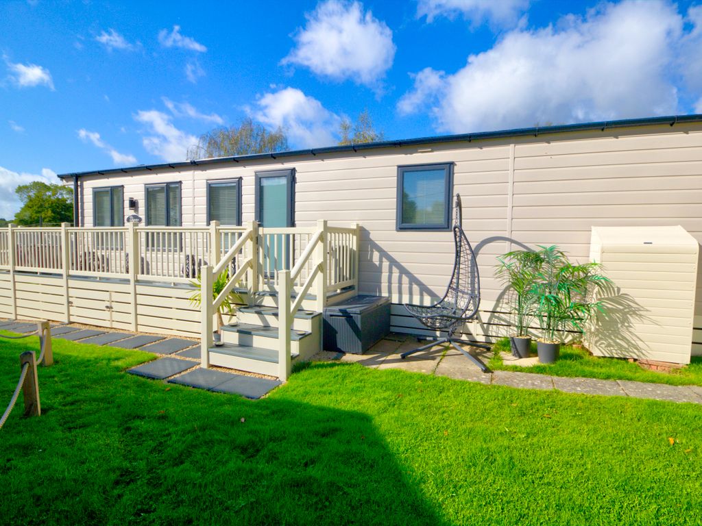 2 bed mobile/park home for sale in Biddenden, Ashford TN27 Zoopla