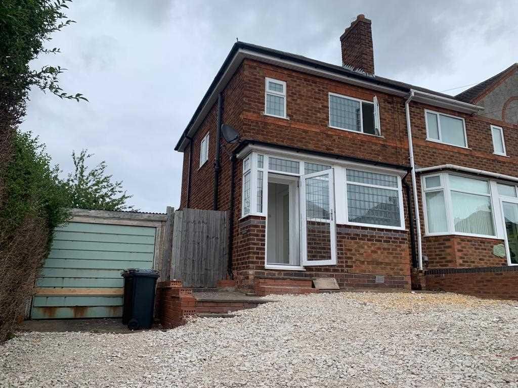 3 bed property to rent in Victor Road, Solihull B92, £1,200 pcm Zoopla