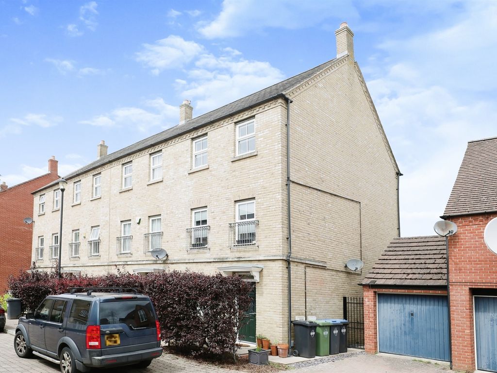 4 bed end terrace house for sale in Avocet Close, Rugby CV23 Zoopla
