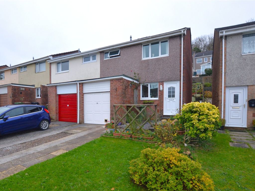 3 bed end terrace house for sale in Edwards Close, Plympton, Plymouth