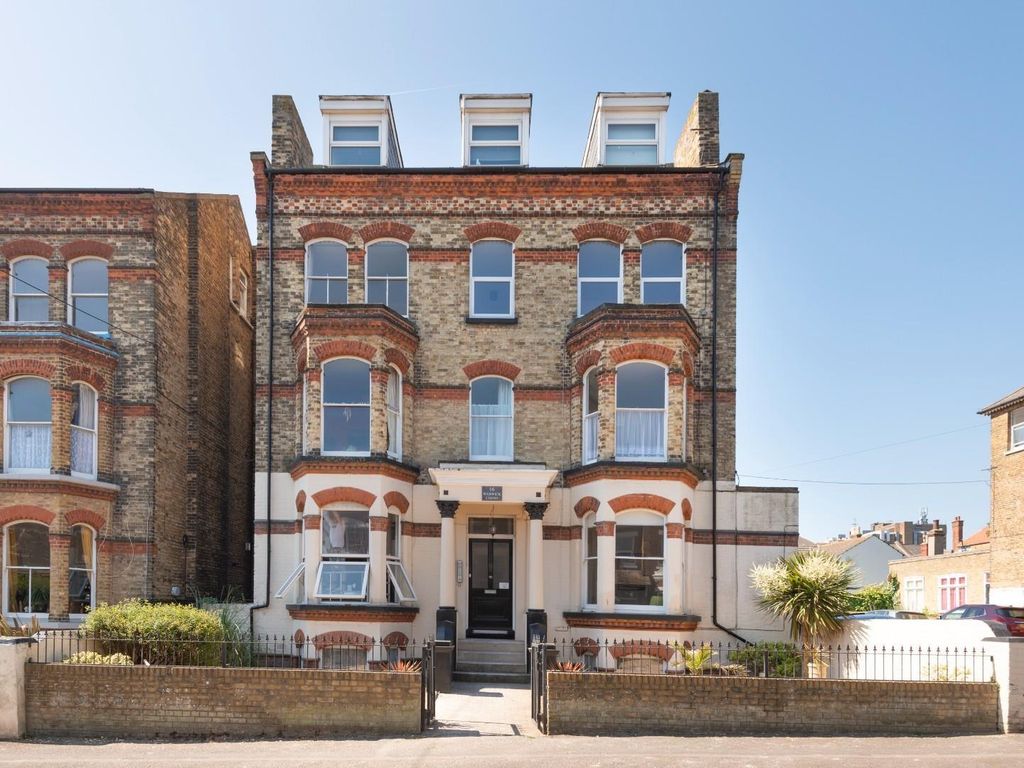 2 bed flat for sale in Granville Road, Broadstairs CT10 Zoopla