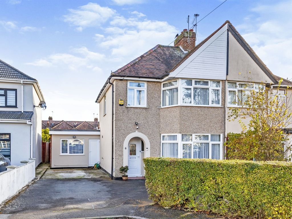 3 bed semidetached house for sale in Snape Spur, Slough SL1 Zoopla