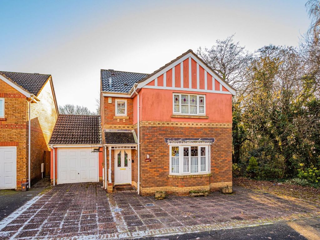 3 bed detached house for sale in Lucerne Drive, Thornhill, Cardiff CF14