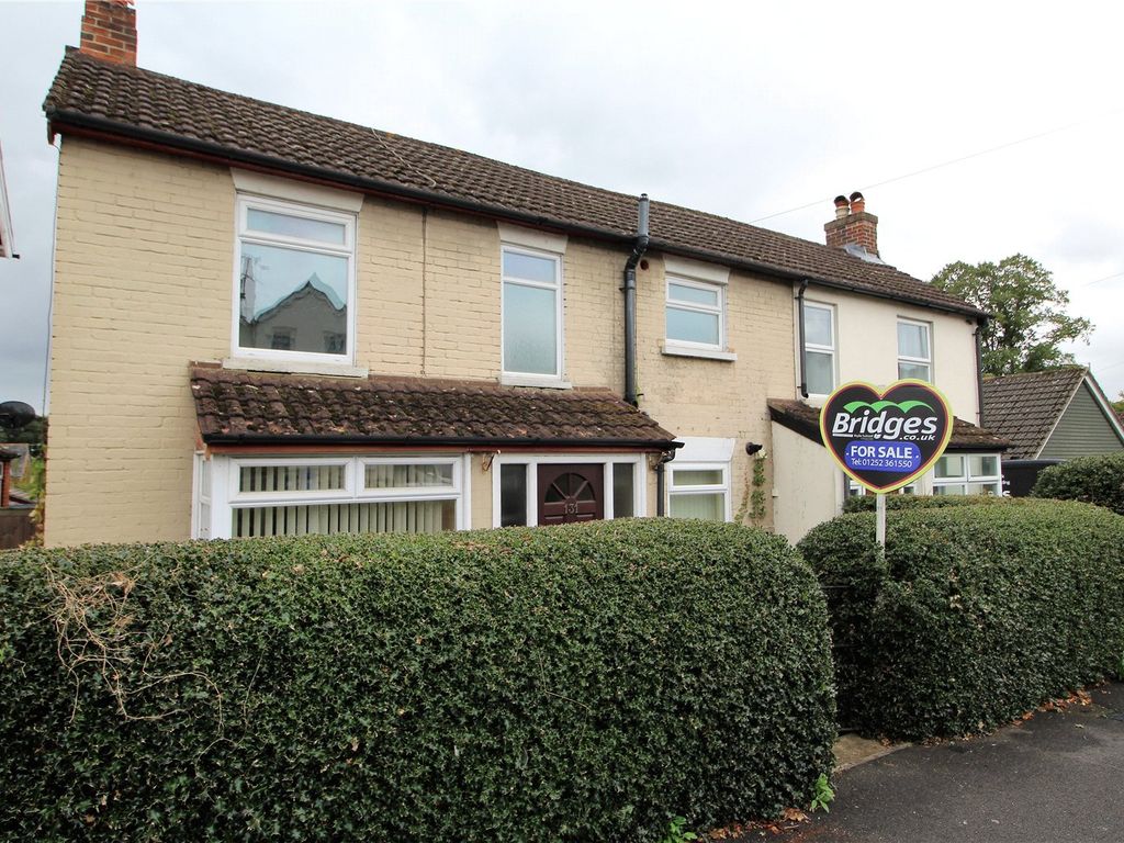 2 bed semidetached house for sale in Clarence Road, Fleet GU51 Zoopla