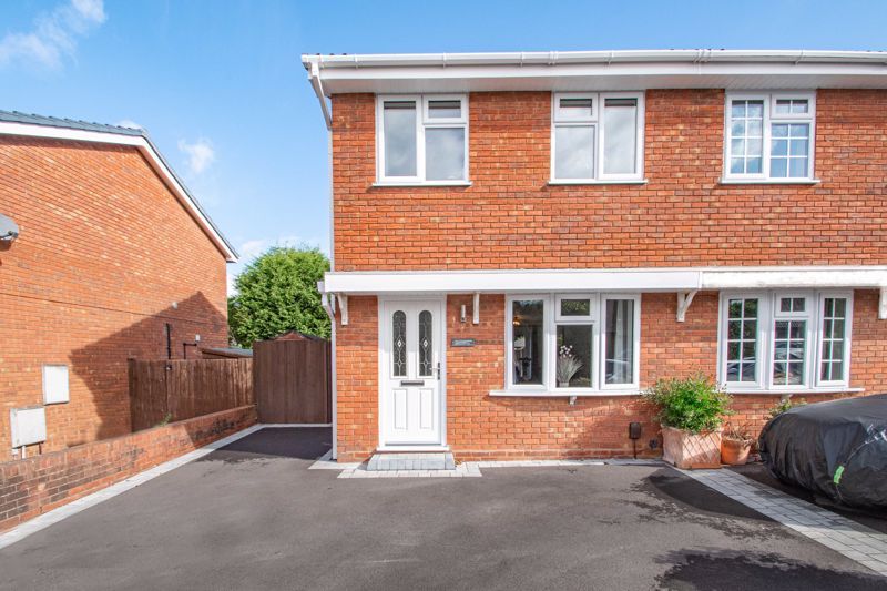 2 bed semidetached house for sale in Michaelwood Close, Redditch B97