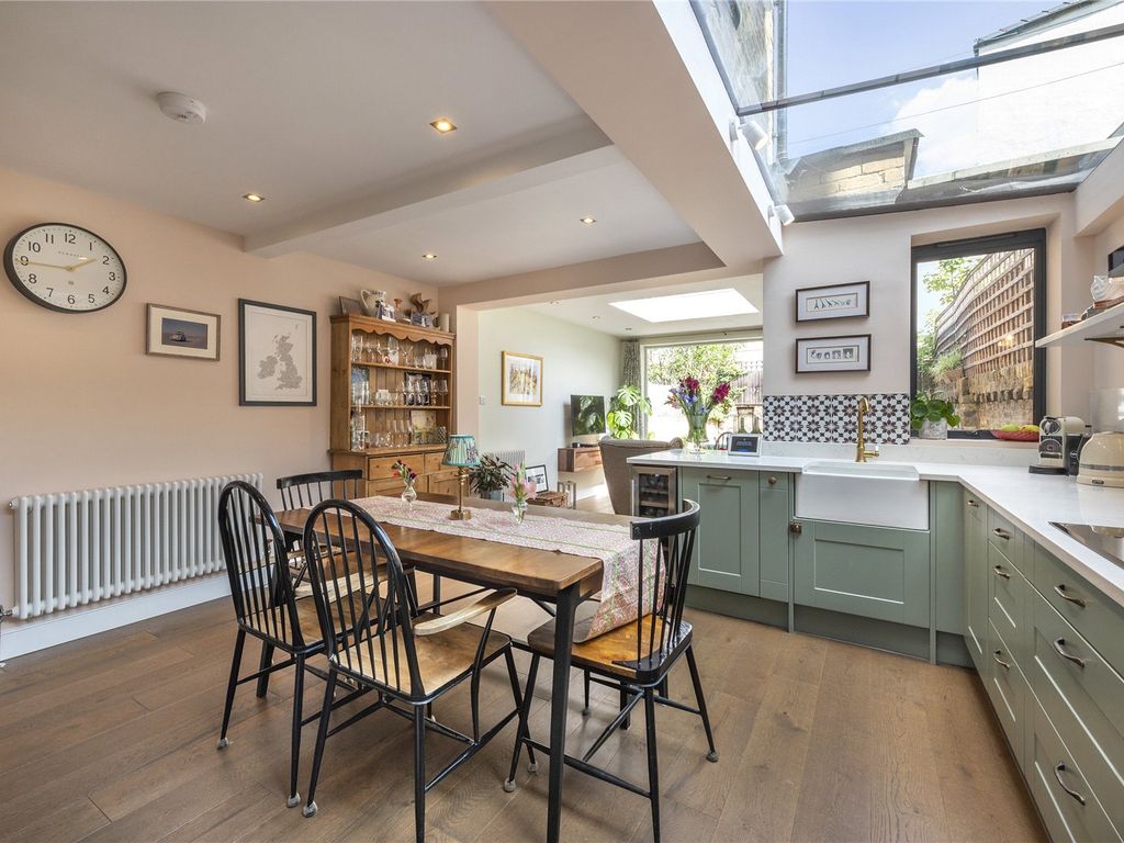 2 bed flat for sale in Avenell Road, London N5 Zoopla