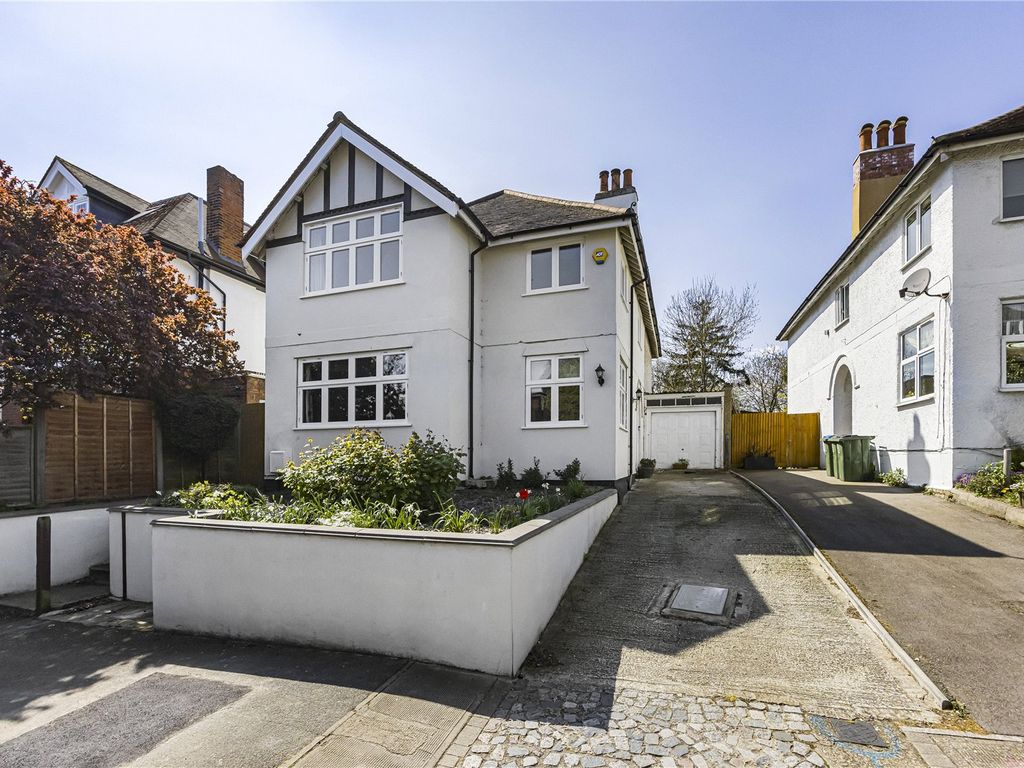 5 bed detached house for sale in Liskeard Gardens, London SE3 Zoopla