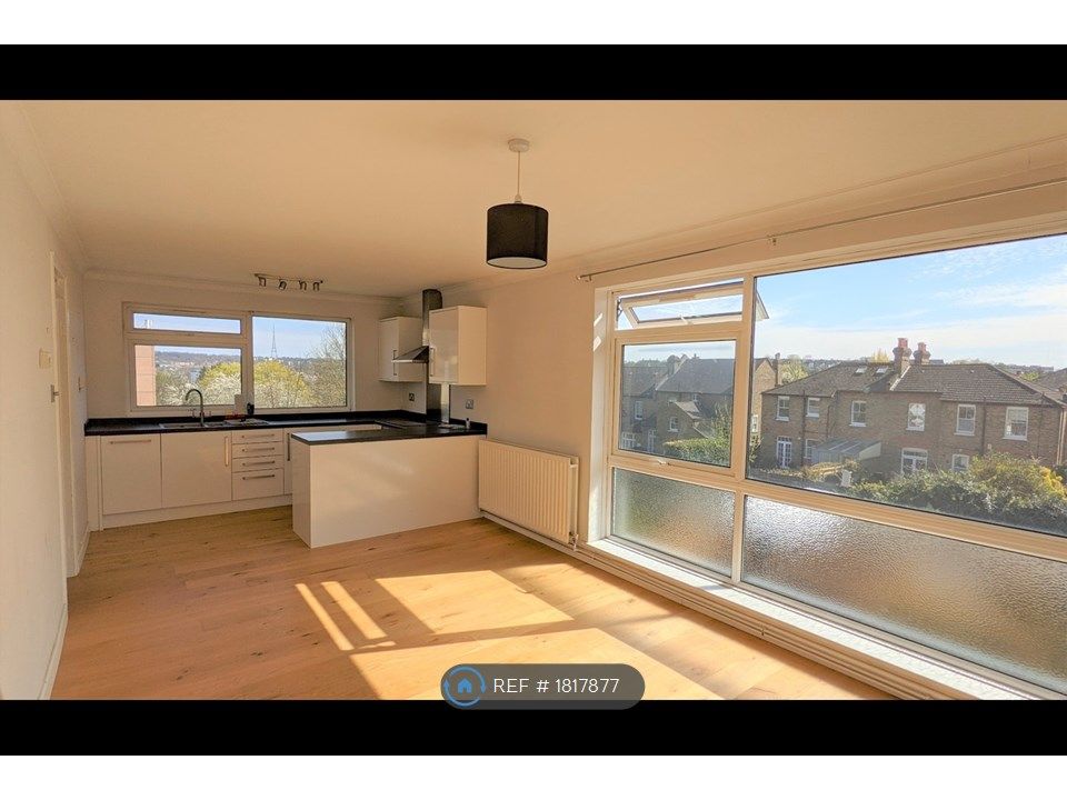 1 bed flat to rent in Christchurch Road, London SW2, £1,750 pcm Zoopla