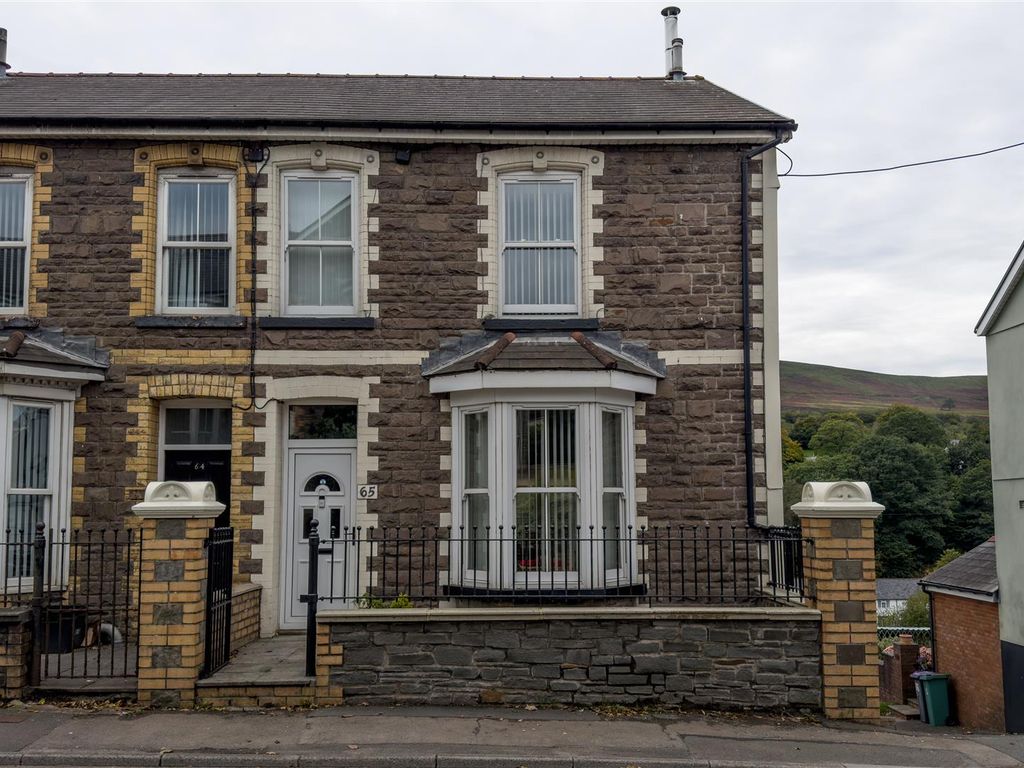 3 bed end terrace house for sale in Cwmavon Road, Blaenavon, Pontypool