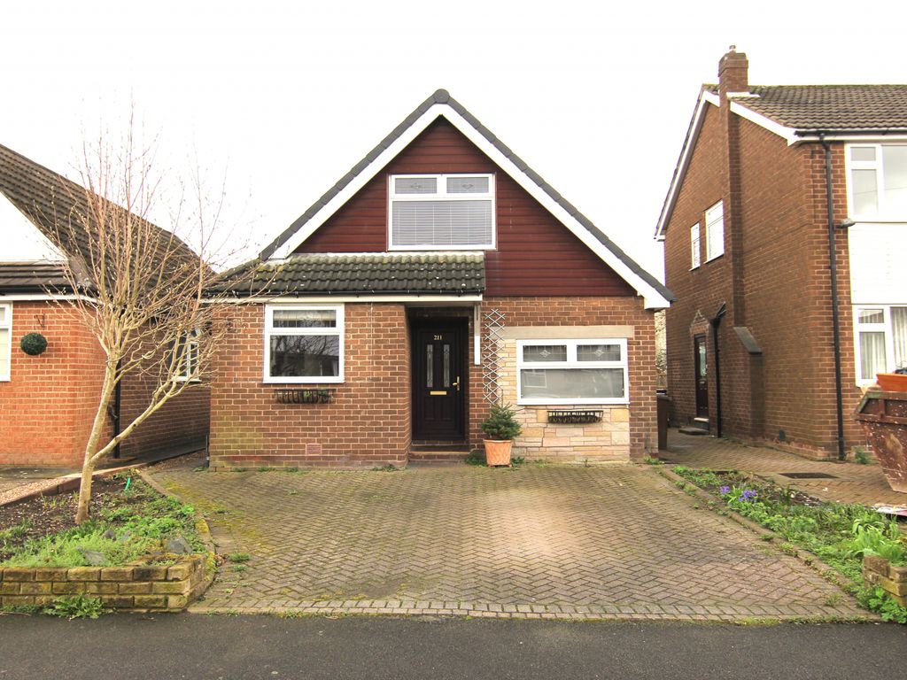 4 bed detached bungalow for sale in Lumb Lane, Audenshaw M34, £285,000 Zoopla