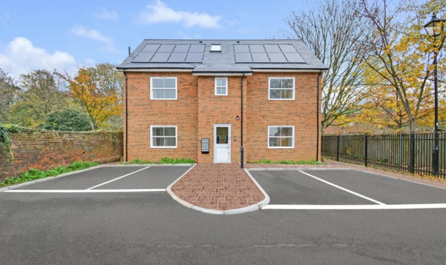 New home, 3 bed flat for sale in Heston Road, Hounslow TW5 Zoopla