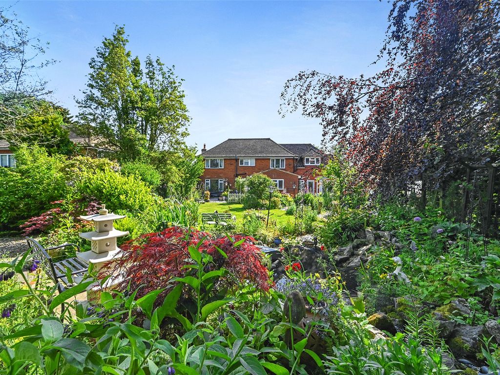 5 bed detached house for sale in Post Office Road, Woodham Mortimer