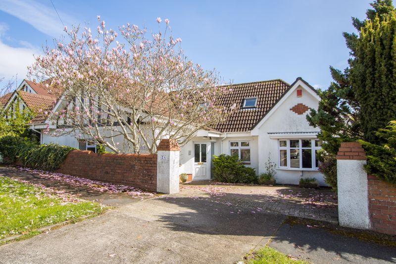 4 bed detached bungalow for sale in Robinswood Crescent, Penarth CF64