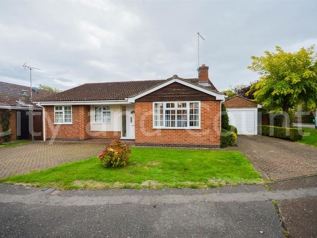 4 bed detached bungalow for sale in Catherine Close, Orton Longueville