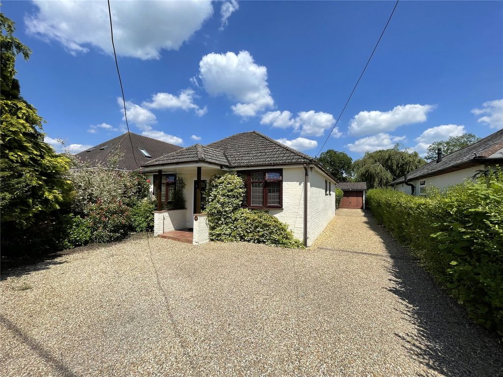 3 bed bungalow for sale in Birch Lane, West End, Woking, Surrey GU24, £