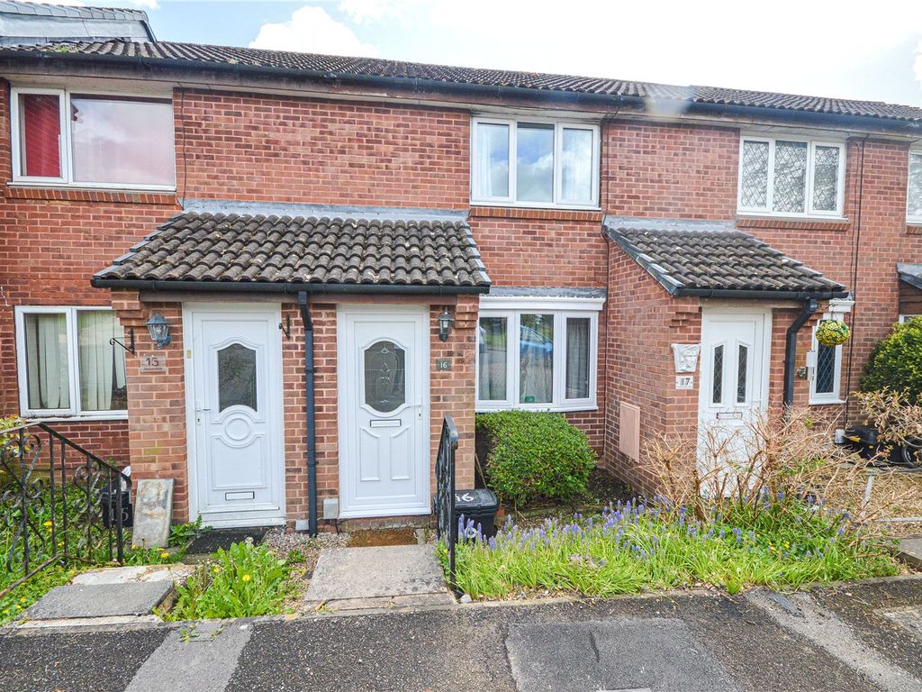 2 bed terraced house for sale in Gerard Walk, Grange Park, Swindon SN5 Zoopla