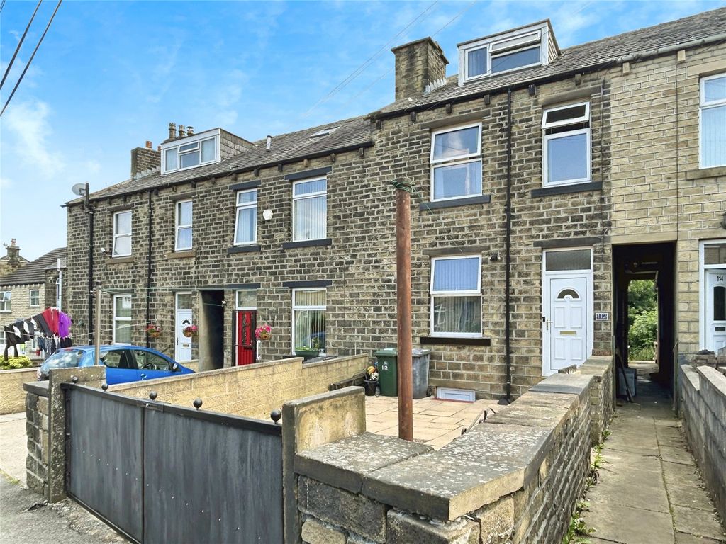 3 bed terraced house for sale in Longwood Road, Longwood, Huddersfield