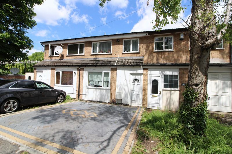 4 bed property for sale in Downs Road, Luton LU1 Zoopla