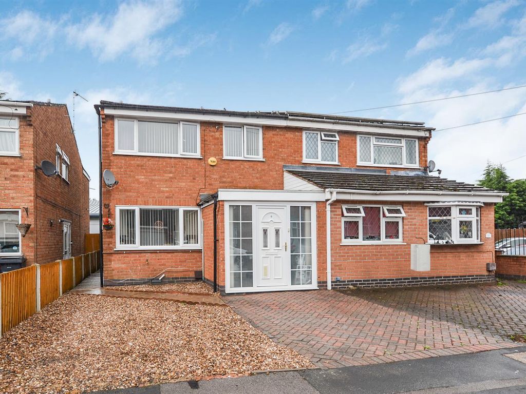 3 bed semidetached house for sale in Albert Street, Syston