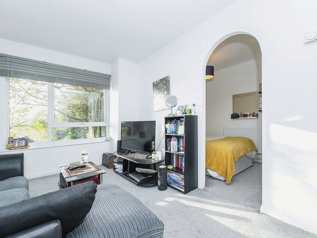 Studio for sale in Church Street, Hemel Hempstead HP2, £170,000 Zoopla