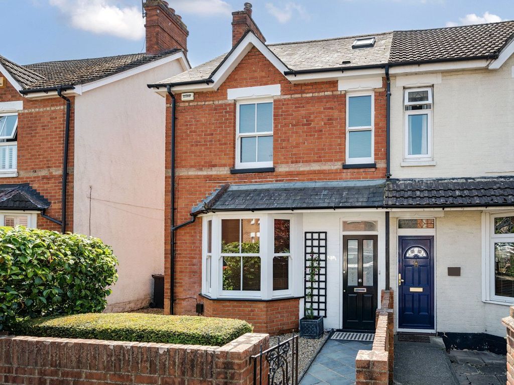 4 bed semidetached house for sale in Gordon Avenue, Camberley, Surrey