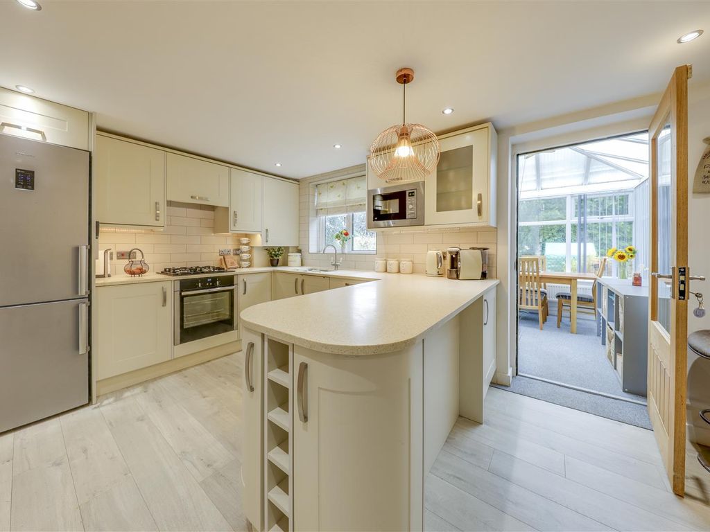 2 bed semidetached house for sale in Marl Pits, Rawtenstall