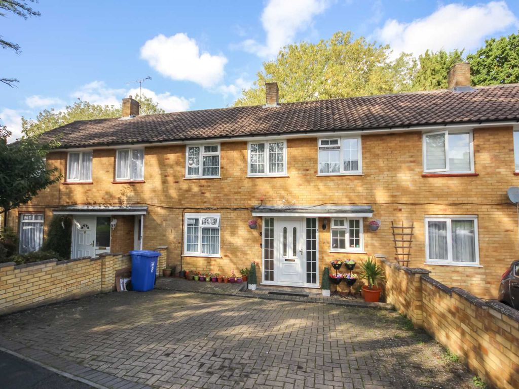 3 bed terraced house for sale in Littledale Close, Bracknell RG12, £450,000 Zoopla